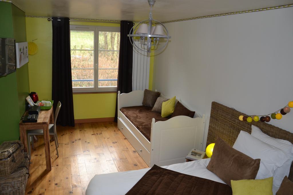 Chambres D'Hotes Villa De Vienne-En-Arthies Luaran gambar