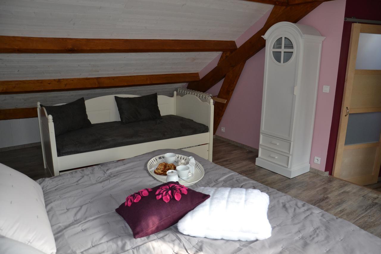 Chambres D'Hotes Villa De Vienne-En-Arthies Luaran gambar
